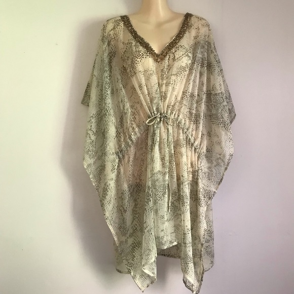 Bathing suit coverup - Picture 1 of 3